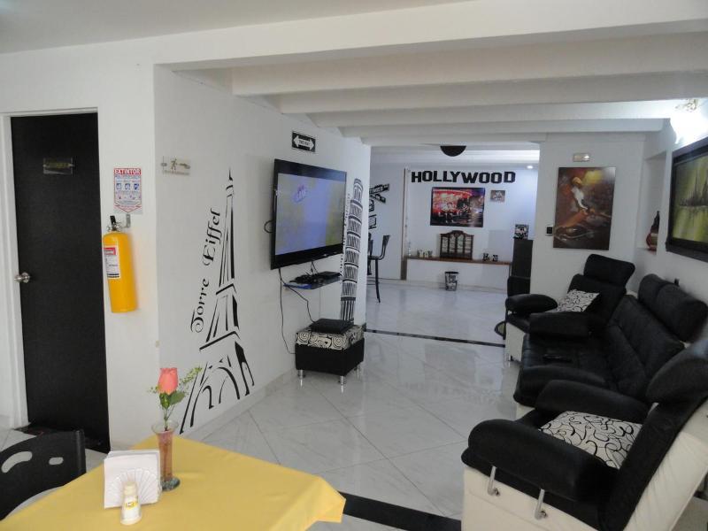 Hotel Casa Malibu Medellin Exterior photo